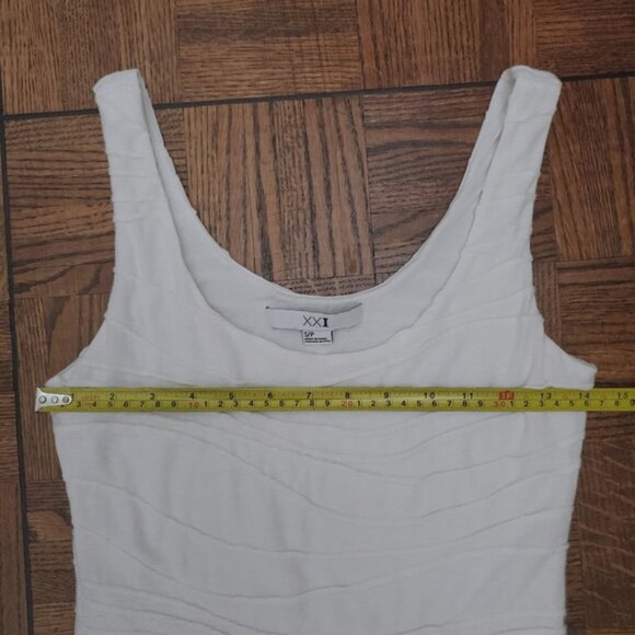 XXI White Bodycon Textured Dress- S - Picture 8 of 16